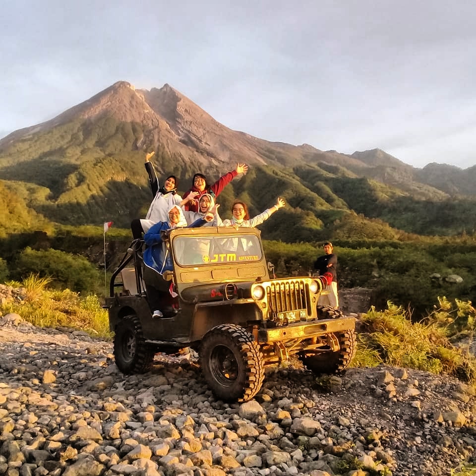 Rasakan Sensasi Jelajah Alam Merapi!